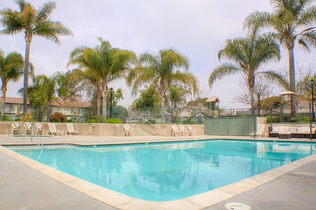 Photo - 701 Aster St.
