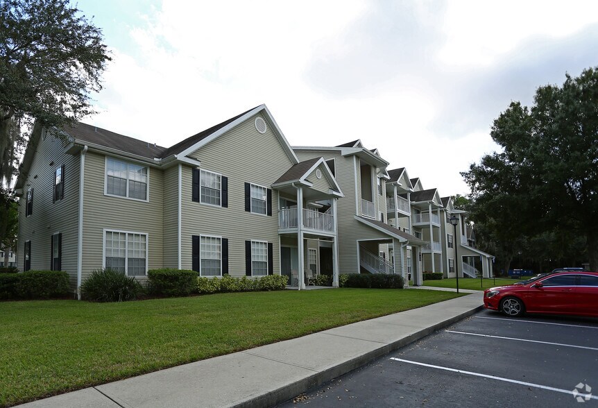 Madison Park Road Apartments For Rent in Plant City, FL