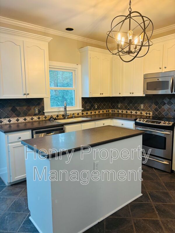 Photo - 203 Langston Mill Ct