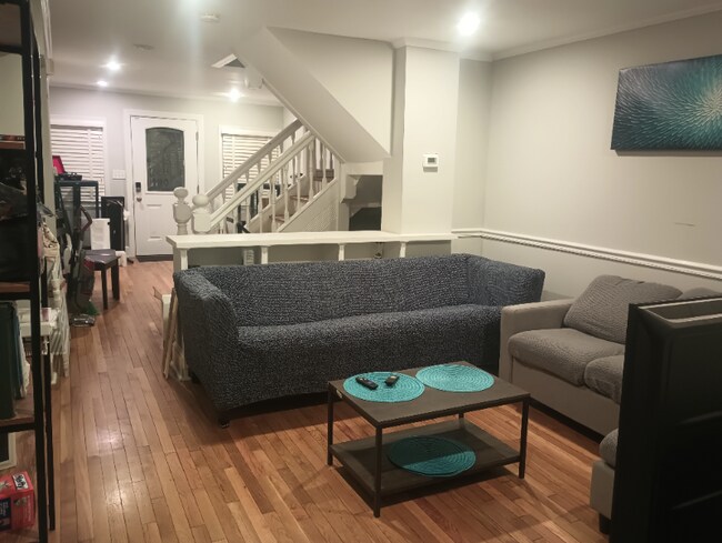 718-713 13th St NE