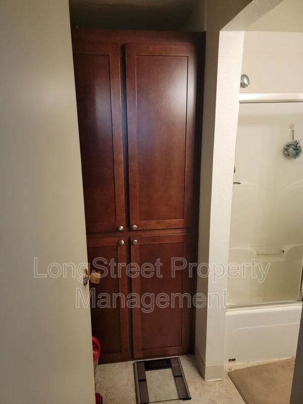 Photo - 654 SW 7th- Unidad 7