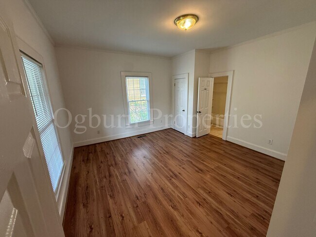 Photo - 1034 Franklin St SW