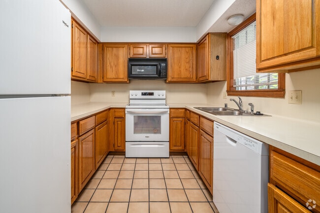 2BR, 2BA - 1,350SF - Kitchen - Tower Gardens