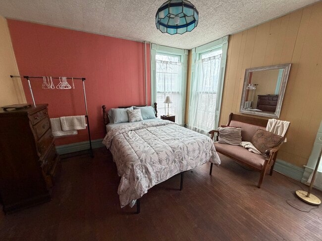 Photo - 508 W Taylor St