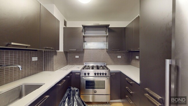 Building Photo - 222 E 39th St Unit 9B Rental