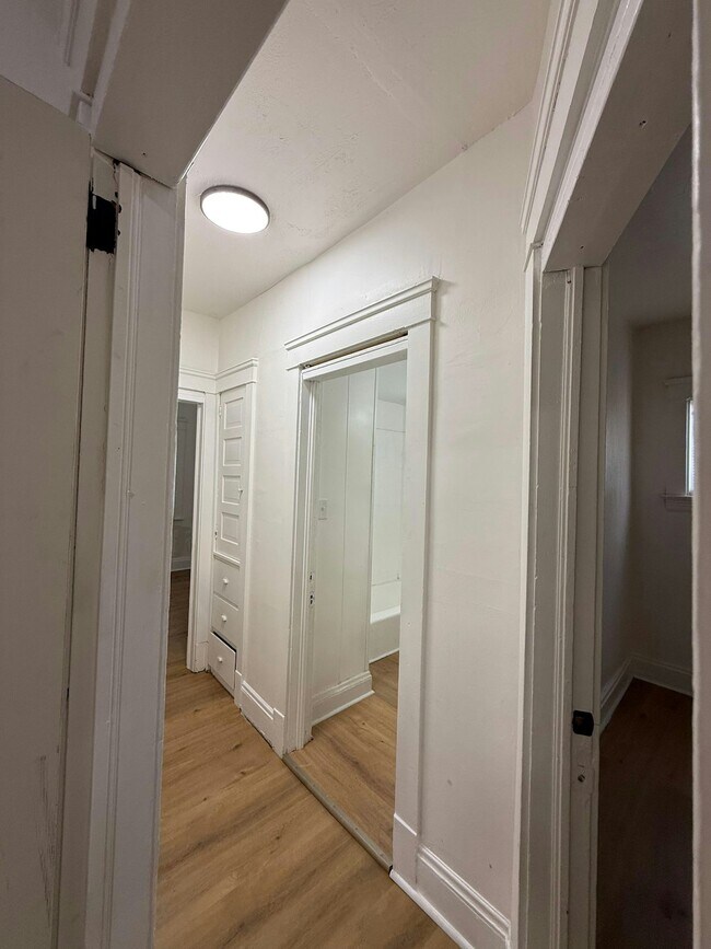 Photo - 3410 E 135th St