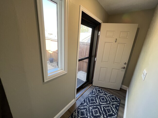 12564 W 1st Pl Unidad -