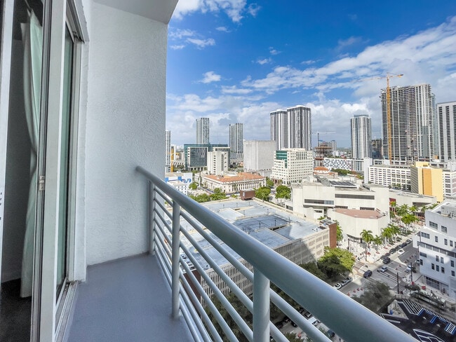 Private Balcony - 133 NE 2nd Ave Unit 2905