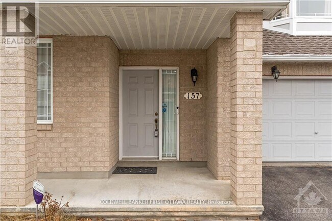 Photo - 157 Annapolis Cir