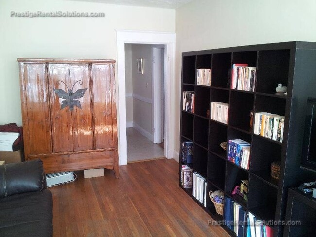 Photo - 35 Lourdes Ave Unit 2