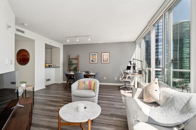 Photo - 388 Beale St Unit FL17-ID1009997P