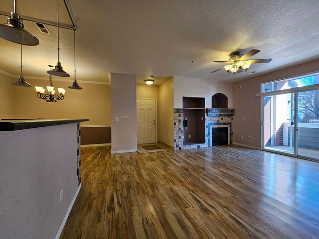 Building Photo - Spacious 2 Bedroom 2 Bath Condo - Close To Buckley AFB, DIA, DTC - Garage Unit 103