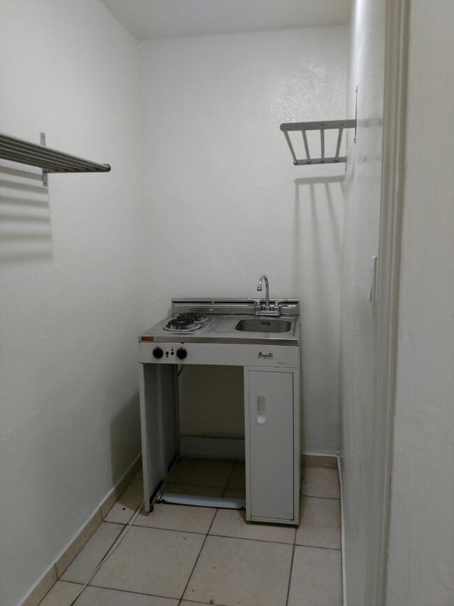 Photo - 1833 Beverly Glen S Blvd