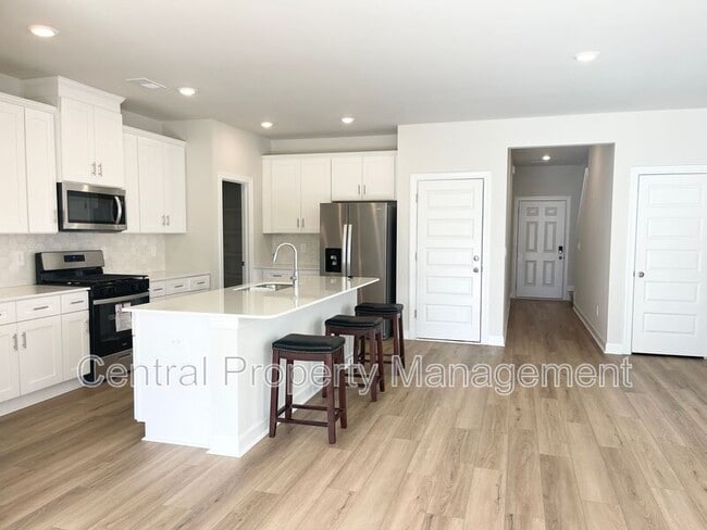 Photo - 671 Cozy Blf Rd