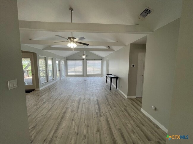 Building Photo - 744 Hill Top Dr