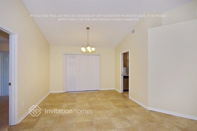 Photo - 20407 Melville St