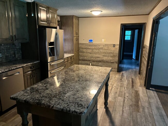 Photo - 2811 Thrush Dr