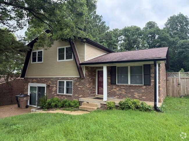 Building Photo - For Rent - Antioch 3 Bedroom house with Bo...