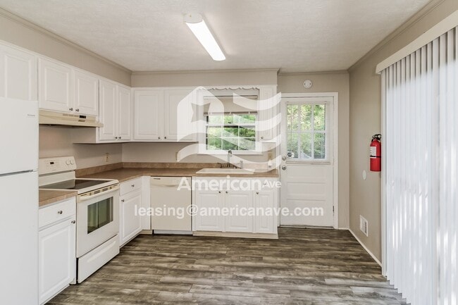 Photo - 108 Mistwoode Rd