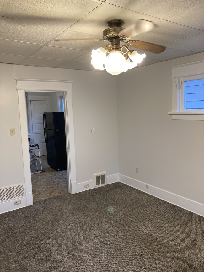 Photo - 1318 E 9th St Unit 2