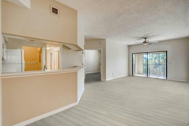 Building Photo - 3018 Alcazar Pl Unit 103 Rental
