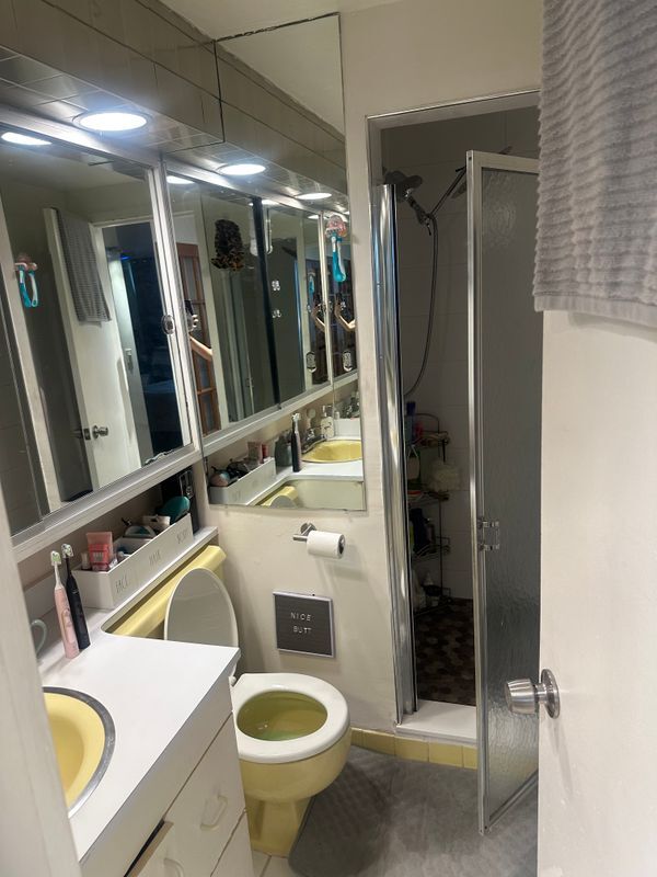 Photo - 200 Swanton St