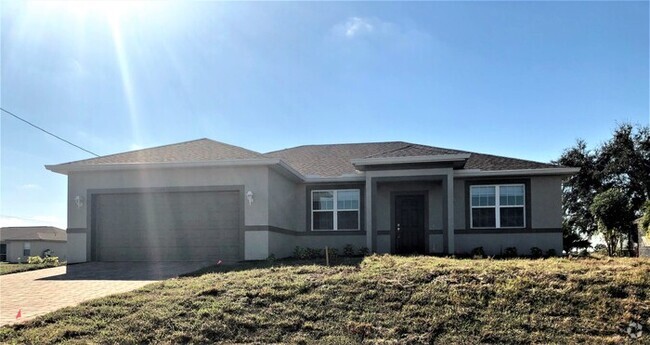 Building Photo - NW Cape Coral Single Family Home