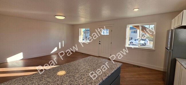 1026 Center Dr Unit C