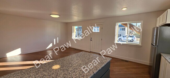 Photo - 1026 Center Dr Unit Apt C