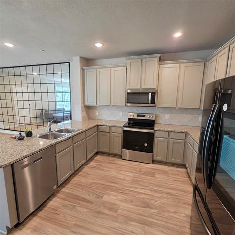 1215 Goliad Dr