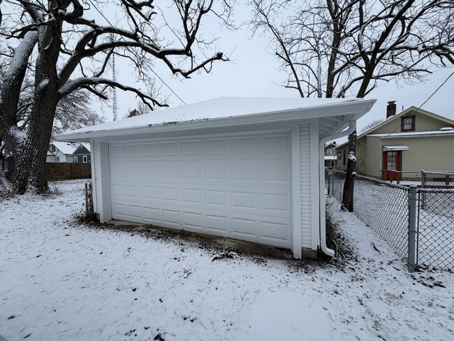 Photo - 807 S 10th St