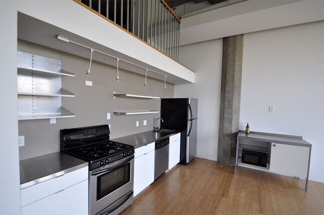 Photo - 156 Porter St Unit 356