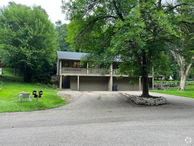 Building Photo - 3119 County Road 101 S Rental