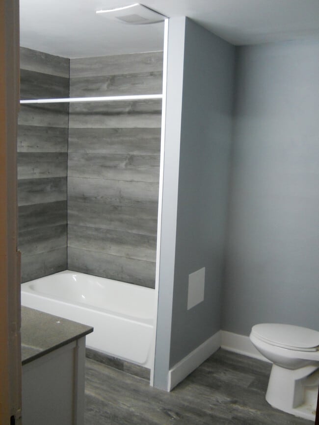 104 Burton Ave Unit 2