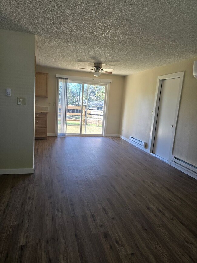 Photo - Newly renovated 3 bedroom rambler