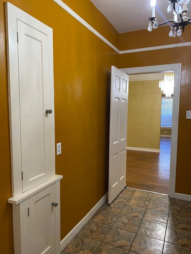 Photo - 268 E Lullwood Ave Unit 2