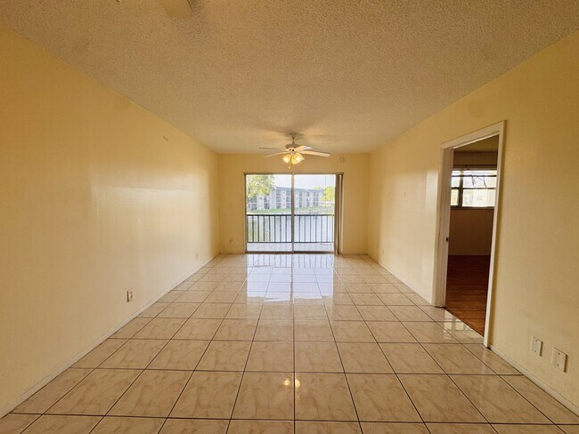 8025 S Colony Cir