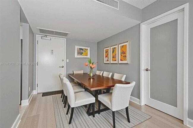 Photo - 777 S Federal Hwy Unit RP817