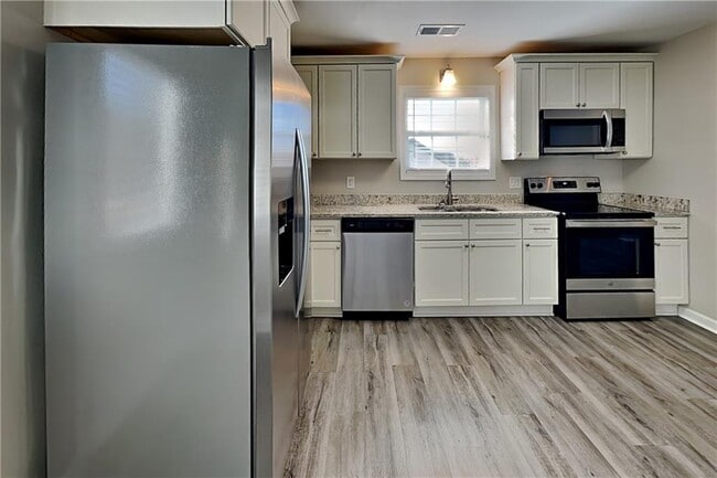 Photo - 3747 Chesapeake Trace Ln