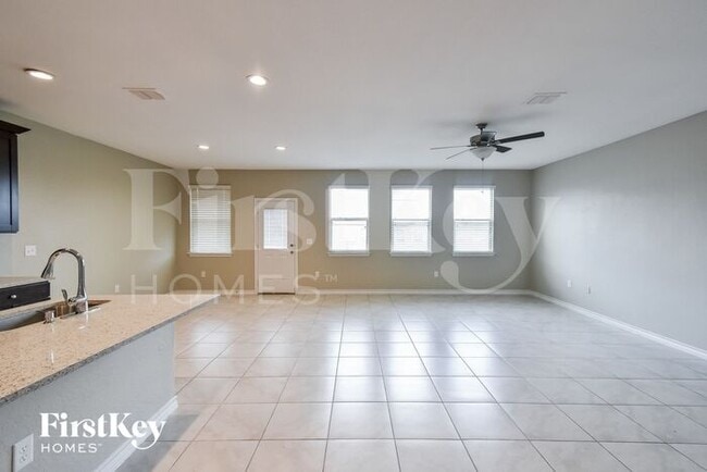 Photo - 10339 Rosalina Lp