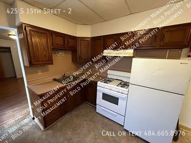 Building Photo - 425 S 15th St Unit 2