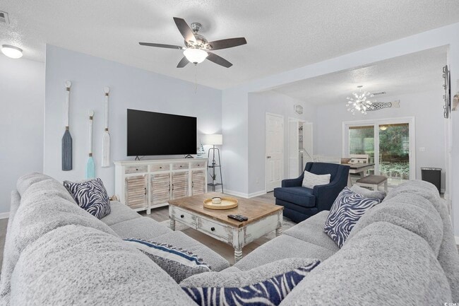 Photo - 9580 Maison Ct