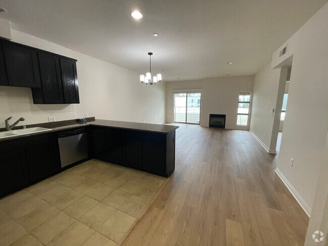 Building Photo - 5842 Harold Way Unit 402 Rental