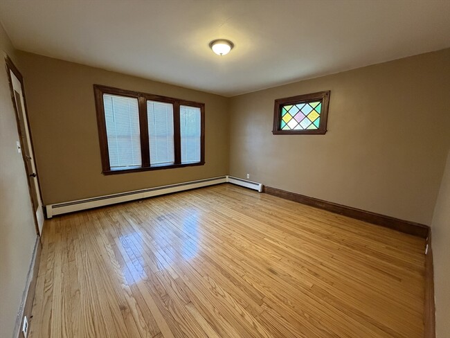 Photo - 60 Margin St Unit 1L