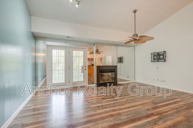 Photo - 315 24th St Condo Unit #330