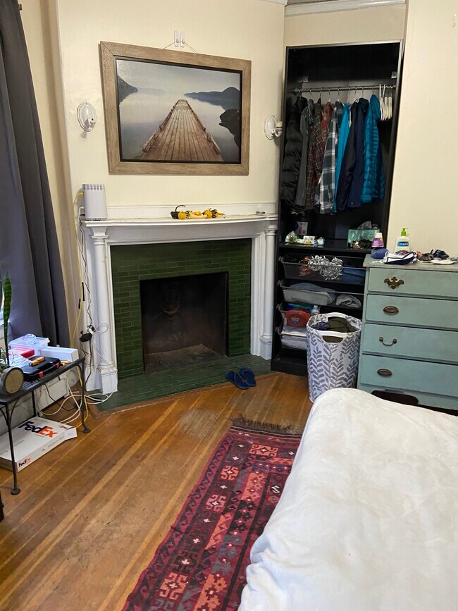 Photo - 7 E Manning St
