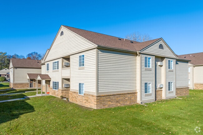 Somerset Oaks Apartments and Townhomes