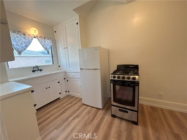 Photo - 1839 S Curtis Ave