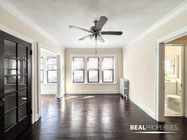 Building Photo - 0 bedroom in CHICAGO IL 60640 Unit 404 Rental