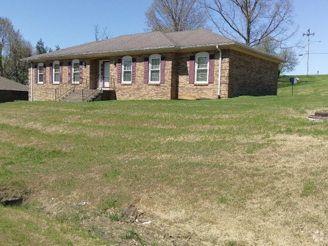 Building Photo - 255 Meadowview Dr Rental